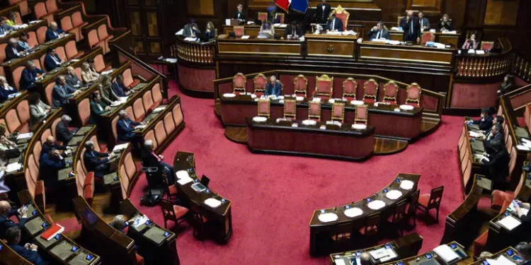 Il Senato approva il ddl per i reati contro gli animali