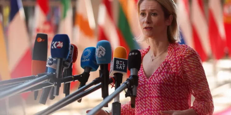 La guerrafondaia Kallas, ‘approvato il 17esimo pacchetto di sanzioni a Mosca’