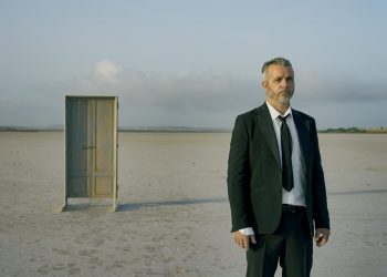 Manuel Attanasio presenta al Teatro Civico di Sassari il suo multiforme “Opodiptera”