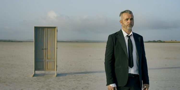 Manuel Attanasio presenta al Teatro Civico di Sassari il suo multiforme “Opodiptera”