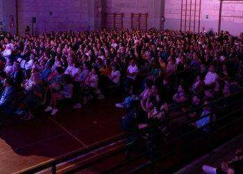 Bagno di pubblico per Roberta Bruzzone a Villacidro. Aperta con successo la 40ª edizione del Premio Dessì