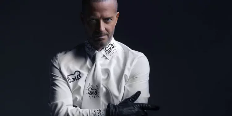 Raf a teatro con ‘Self control’, c’è voglia di anni ’80