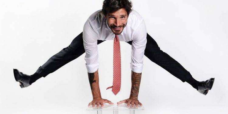 Stefano De Martino a Cagliari: il 31 agosto il suo show tra musica, danza e risate