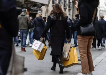 Istat, giù le vendite a marzo, -0,5% sul mese, -2,8% su anno