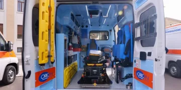 Crolla una palazzina durante i lavori, quattro operai feriti