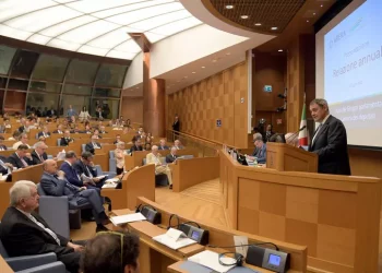 Teleselling, procedimenti Arera per 8 aziende energia