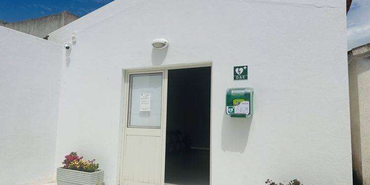 Progetto “cimiteri cardioprotetti”. Le strutture di Olbia si arricchiscono di 4 defibrillatori