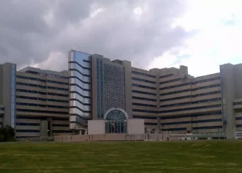 L’oncologo Tuveri torna alla guida della struttura del Brotzu