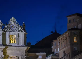 Conclave: il programma di domani, 4 votazioni e due fumate