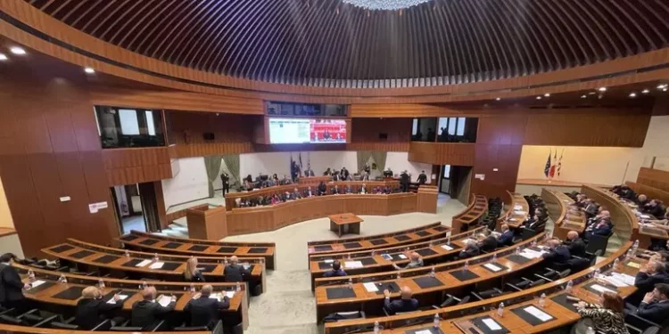 Fine vita, medici e infermieri dicono sì alla legge regionale