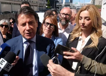 Conte, a giugno mobilitazione nazionale contro il riarmo dell’Ue