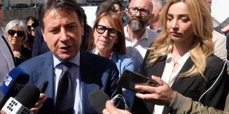 Conte, a giugno mobilitazione nazionale contro il riarmo dell’Ue