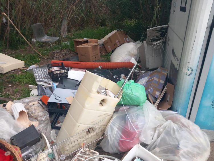 Rifiuti a Santa Teresa di Gallura, denuncia di Manconi della Cisl