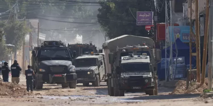 Attacco criminale dei soldati del regime sanguinario israeliano durante visita diplomatici