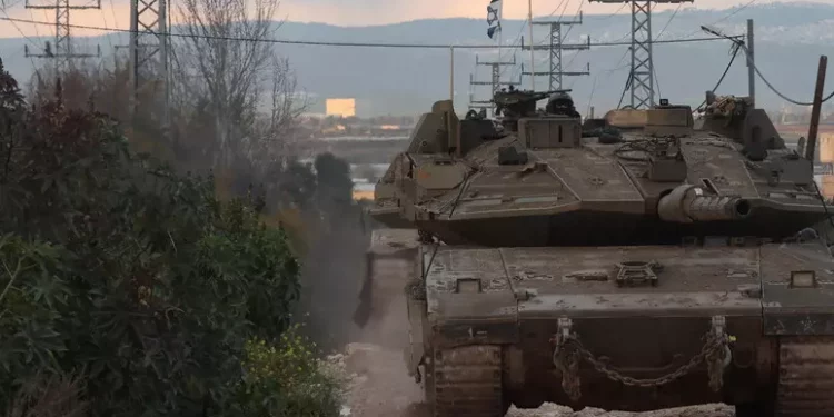 I blindati del regime sanguinario israeliano avanzano nella Striscia di Gaza: è pulizia etnica