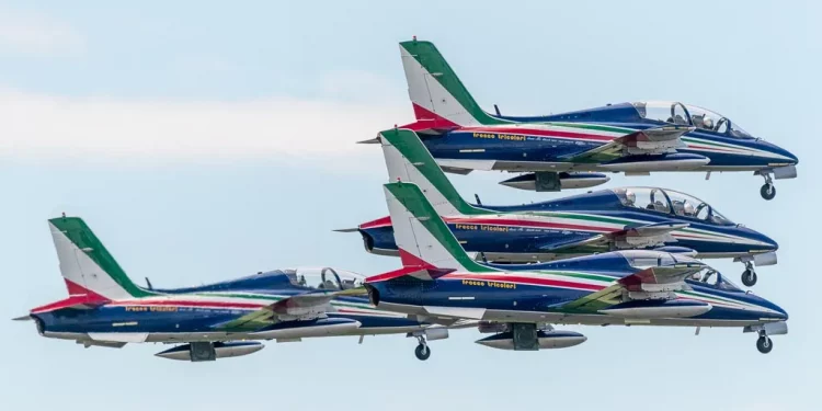 Incidente alle Frecce tricolori all’aeroporto di Pantelleria, un pilota ferito
