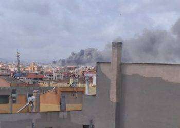 Incendio nella zona industriale di Porto Torres