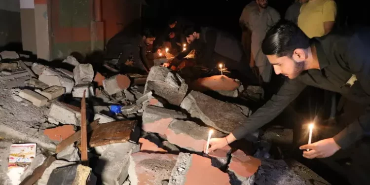 Trump annuncia cessate il fuoco tra India e Pakistan