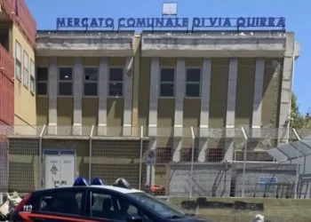 Aggredito a Cagliari mentre fa volantinaggio per i referendum