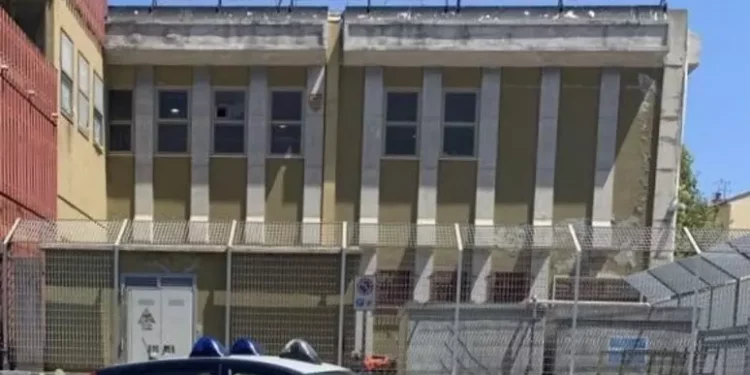 Aggredito a Cagliari mentre fa volantinaggio per i referendum