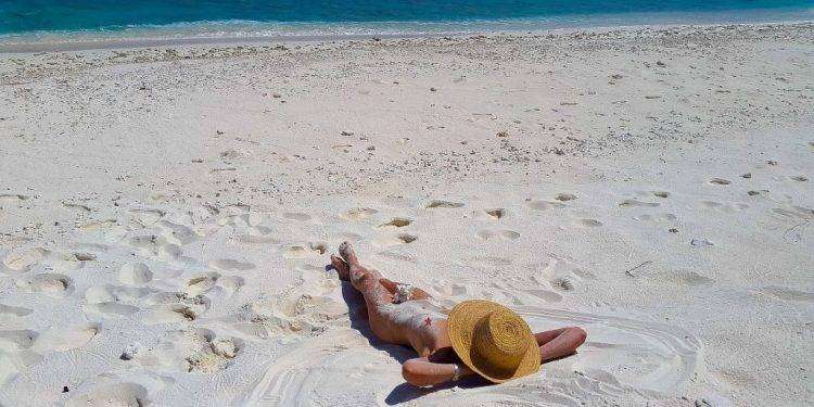 Boom delle Spiagge Naturiste in Sardegna: Libertà e Natura in Armonia