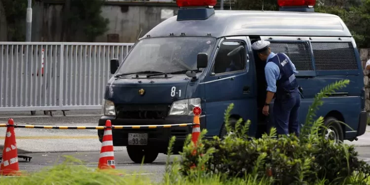 Auto su un gruppo di bambini a Osaka, un uomo arrestato