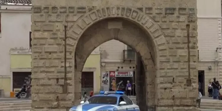 Turista in vacanza a Oristano picchia la compagna, denunciato