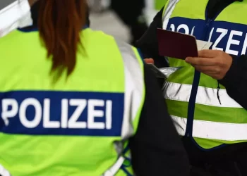 Attacco col coltello alla stazione di Amburgo: 12 feriti, tre in pericolo di vita