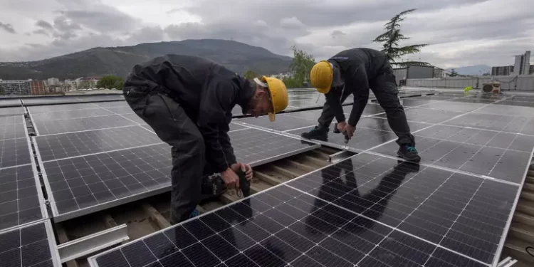 Istat, oltre metà imprese guardano a sostenibilità ambientale