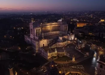 Tornano le aperture serali straordinarie al Vittoriano