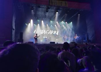 Dalla musica di strada al palco del Primo maggio, i Patagarri infiammano Cagliari