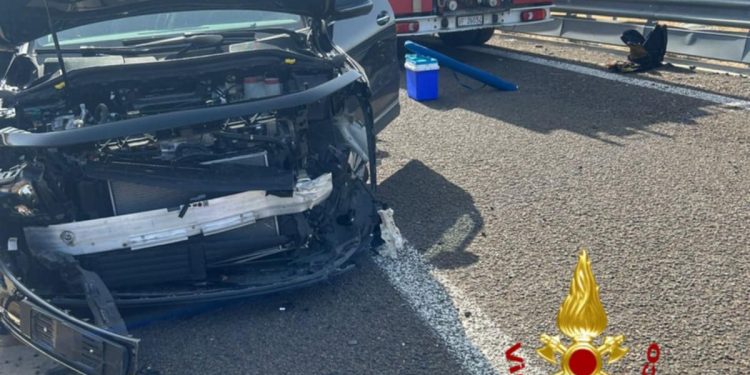 Oschiri, col suv finisce contro il guardrail: un ferito