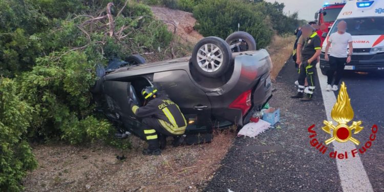 Alghero, scontro tra tre auto: 5 feriti tra cui un minore