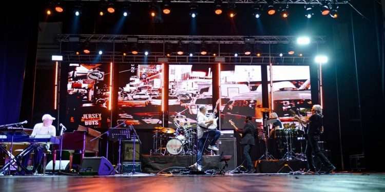 Dsl Dire Straits Legacy in concerto a Cagliari