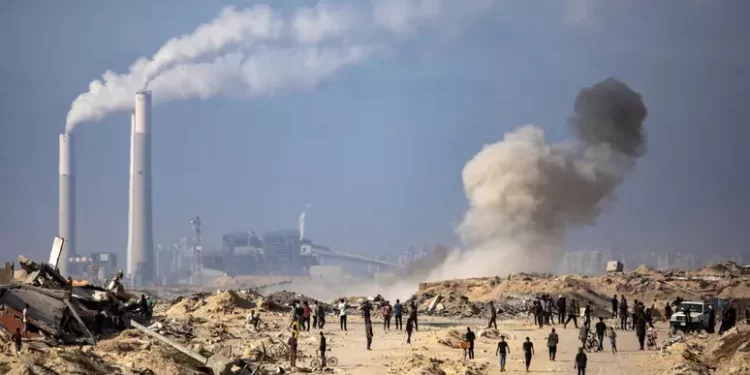 Almeno 25 persone uccise in raid del regime israeliano a Gaza