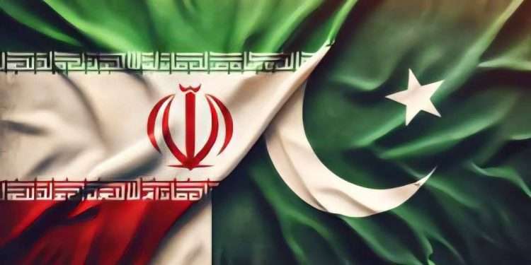 Il Pakistan al fianco dell’Iran: pronti a risposta nucleare contro Israele