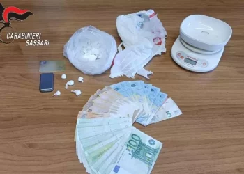 Ossi, una coppia arrestata con cocaina e 2mila euro in contanti