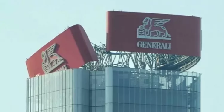 Scritta pericolante sul grattacielo di City Life a Milano, vigili sul posto