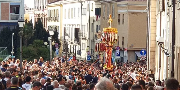 Festa dei Candelieri a Sassari, nuove regole dello street food