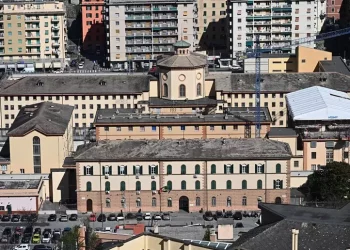 Rivolta nel carcere di Marassi a Genova: decine di detenuti fuori dalle celle