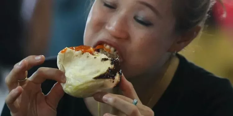 Disturbi alimentari per 3 milioni di italiani. Oltre mezzo milione i casi di anoressia