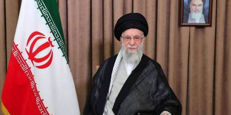 L’Iran arresta due agenti dei servizi segreti sionisti: pronti ad attentati