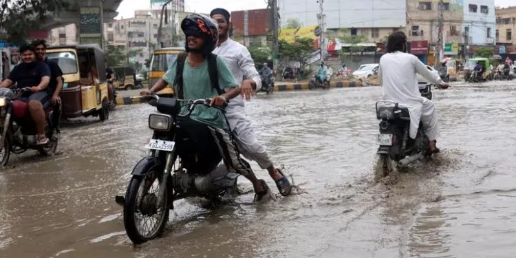 Pakistan, almeno 48 morti per le piogge monsoniche