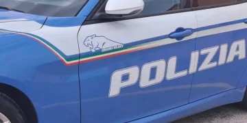 Accoltellato a morte in spiaggia, un fermo per l’omicidio