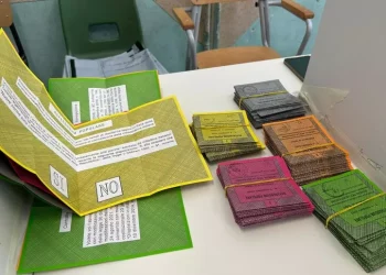 Urne chiuse per i referendum e i ballottaggi, comincia lo spoglio