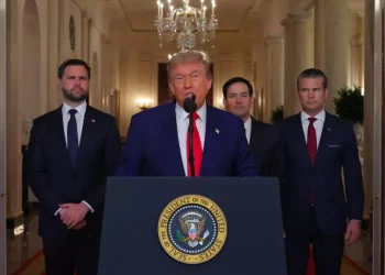 Gli Usa entrano in guerra contro l’Iran: Trump attacca i presunti siti nucleari