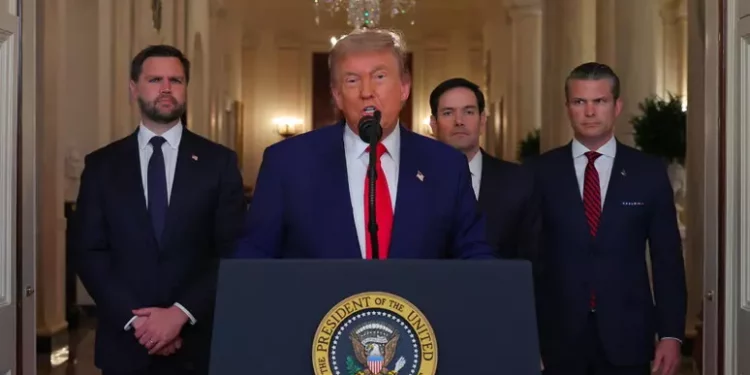 Gli Usa entrano in guerra contro l’Iran: Trump attacca i presunti siti nucleari