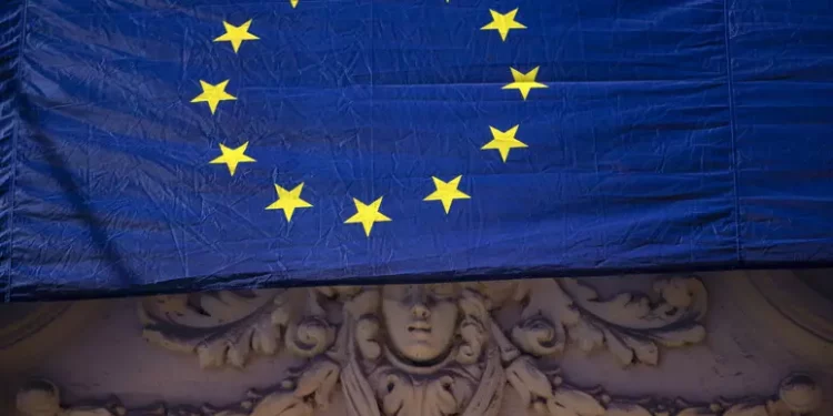 Cala la fiducia sull’economia in Ue e nell’Eurozona