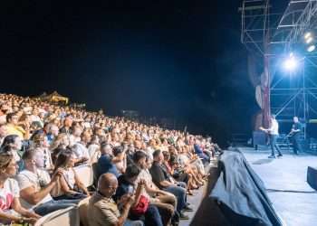 Successo dei Tiromancino a Tharros: 25 anni di canzoni, una notte di emozioni