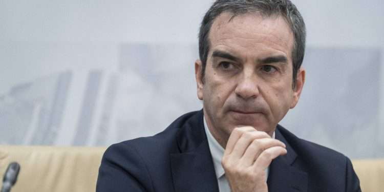 Calabria, Occhiuto si dimette e poi si ricandida